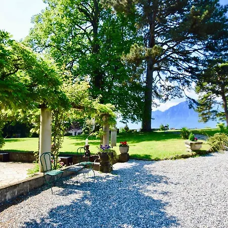The At The Sangata Mansion Villa Montreux